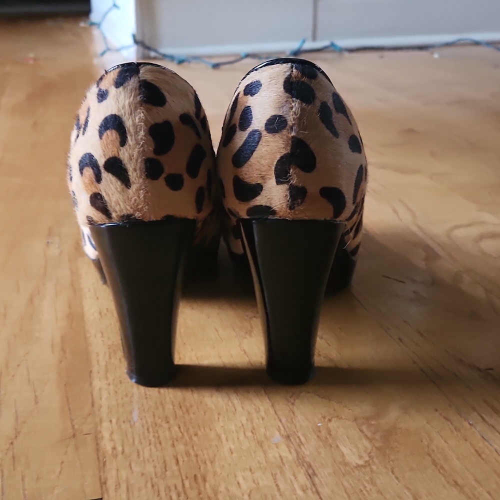 Heels - Picture 3 of 4